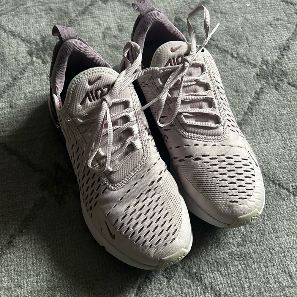 Nike Woman’s Air Max 270